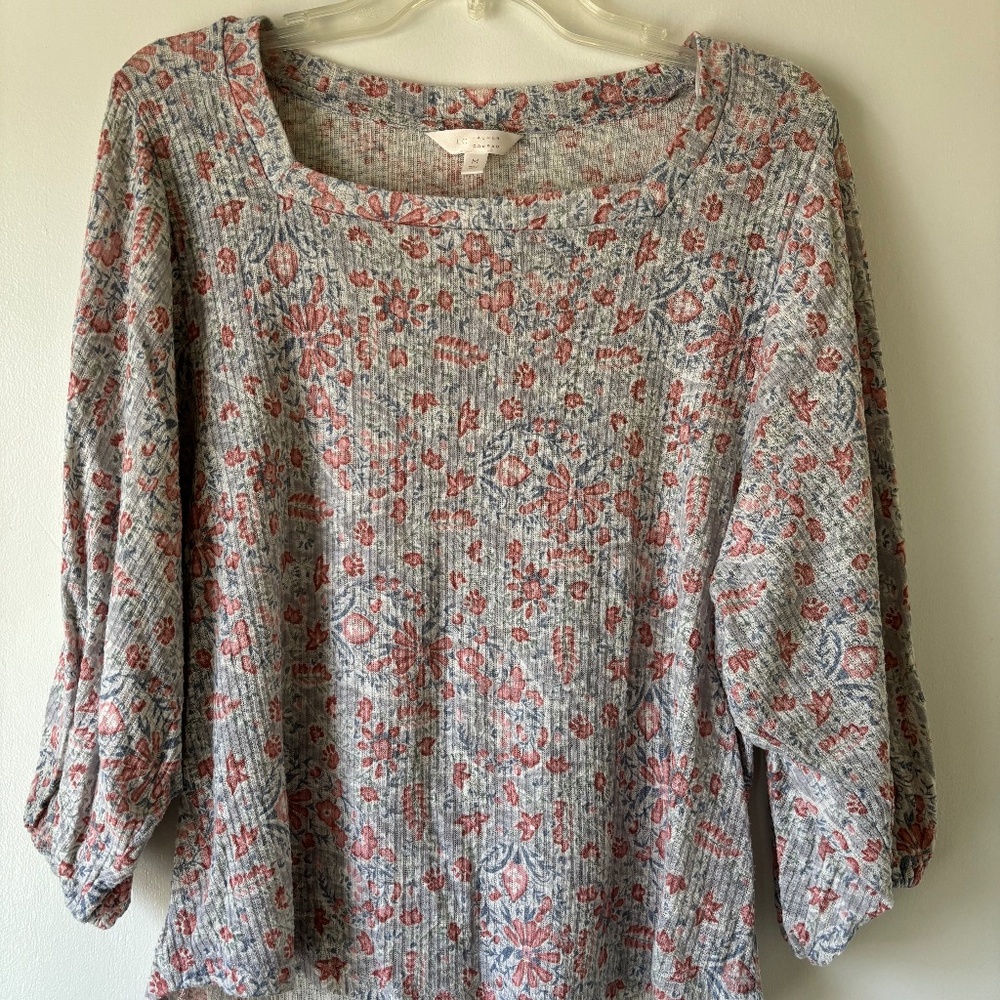 Lauren Conrad Floral Top Medium